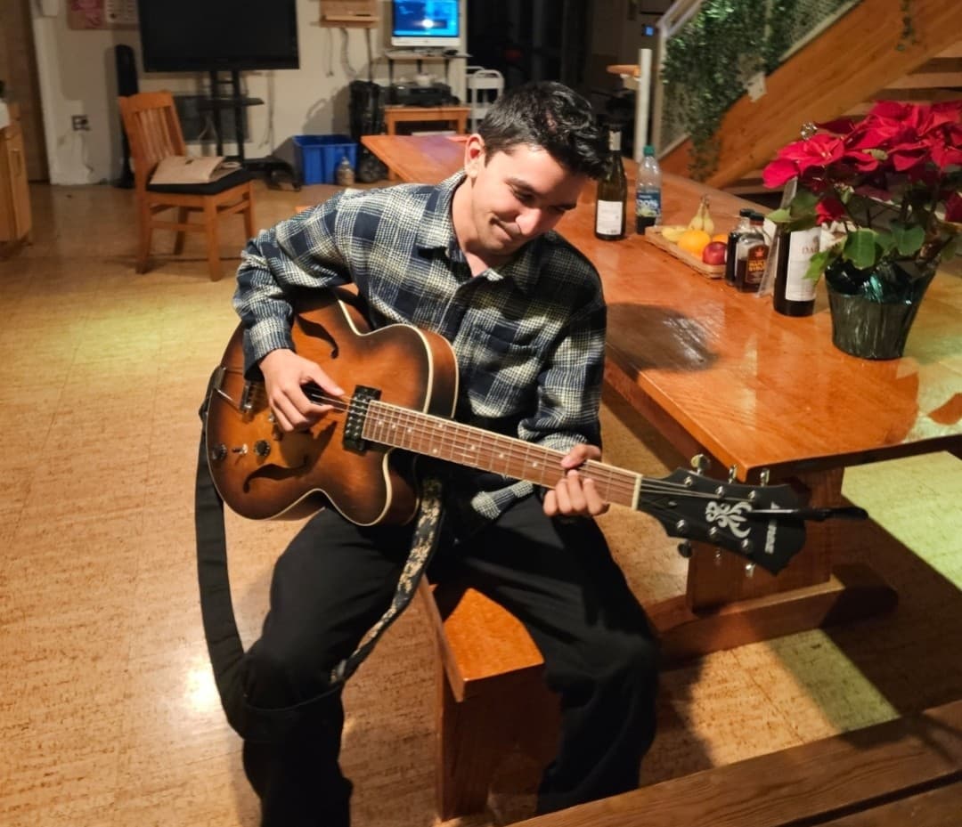 Music & Guitar media