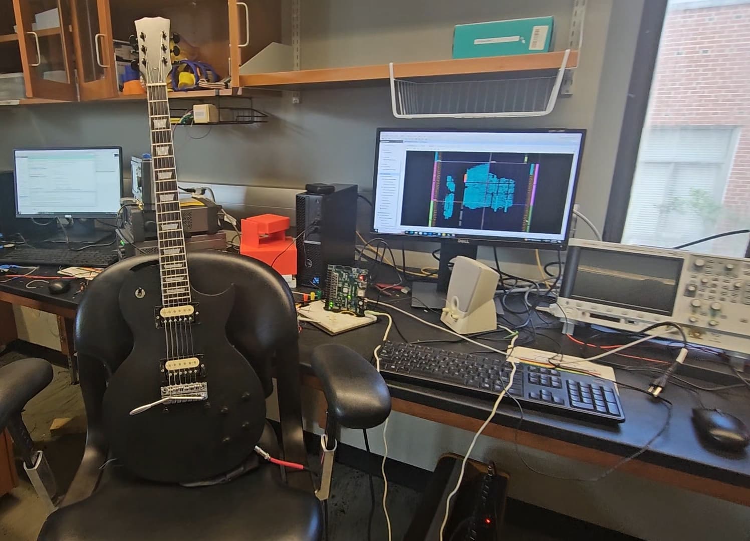 Real-Time Digital Equalizer for Electric Guitar media